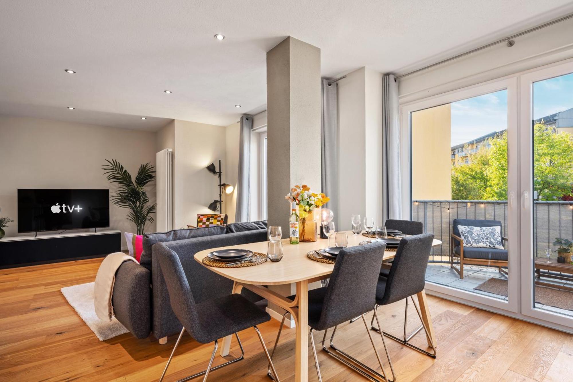 Edler Wohnraum Schwanenteich-Suite Mit Balkon, Kaffeevollautomat, Lift & Parkplatz 츠비카우 외부 사진